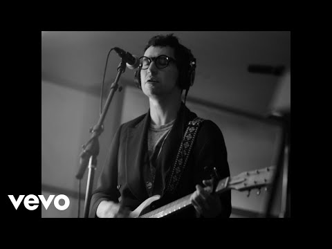 Bleachers - Don't Go Dark (Live)